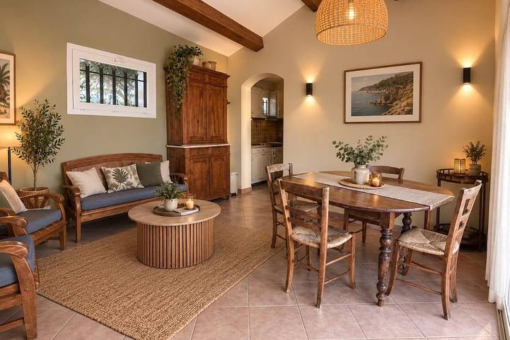 Exceptional villa in Campomoro—with ocean views and direct walking access to the beach. in Campomoro, Belvédère-Campomoro