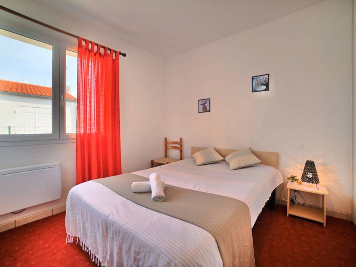 Location de vacances pour 6 personnes, avec terrasse et jardin, animaux acceptés dans Vert Bois - 4