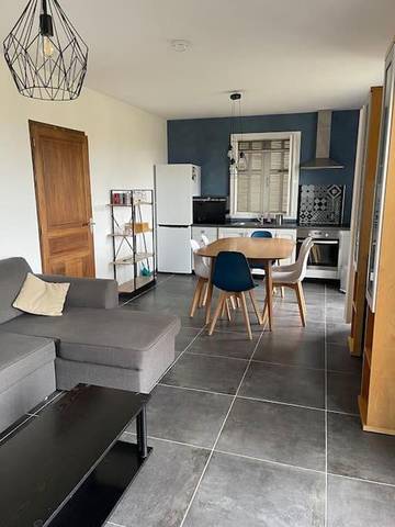 Gîte pour 6 personnes, avec vue et balcon à Venzolasca