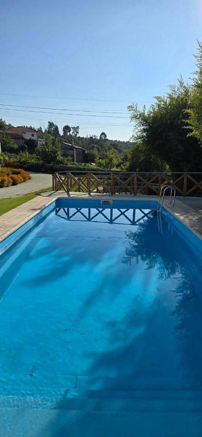 Location de vacances pour 18 personnes, avec vue ainsi que piscine et jardin à Oliveira de Frades - 4
