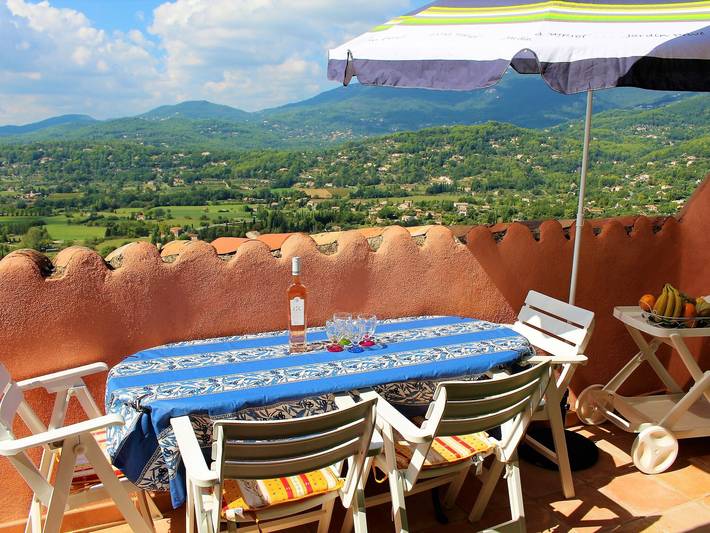 Casa en Fayence con Vista al Castillo in Fayence, Region de Draguignan