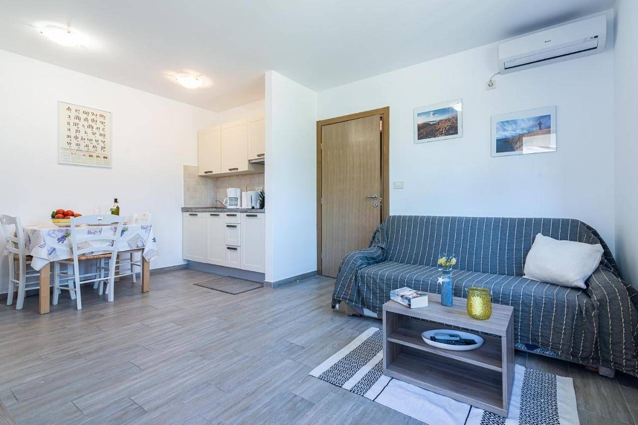 Ganze Wohnung, Apartment Garten Nr. 2 mit Pool - Jurandvor, Baska in Baska, Krk