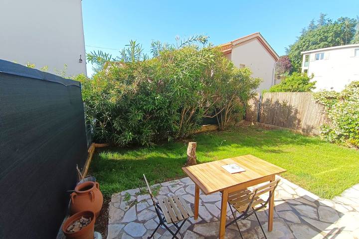 Holiday rental for 4 people, with terrace and garden, child-friendly in Nice (France)