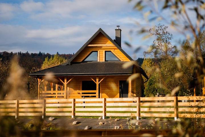 Dom dla 8 osób, z sauna i jacuzzi oraz ogród w Ustrzyki Dolne