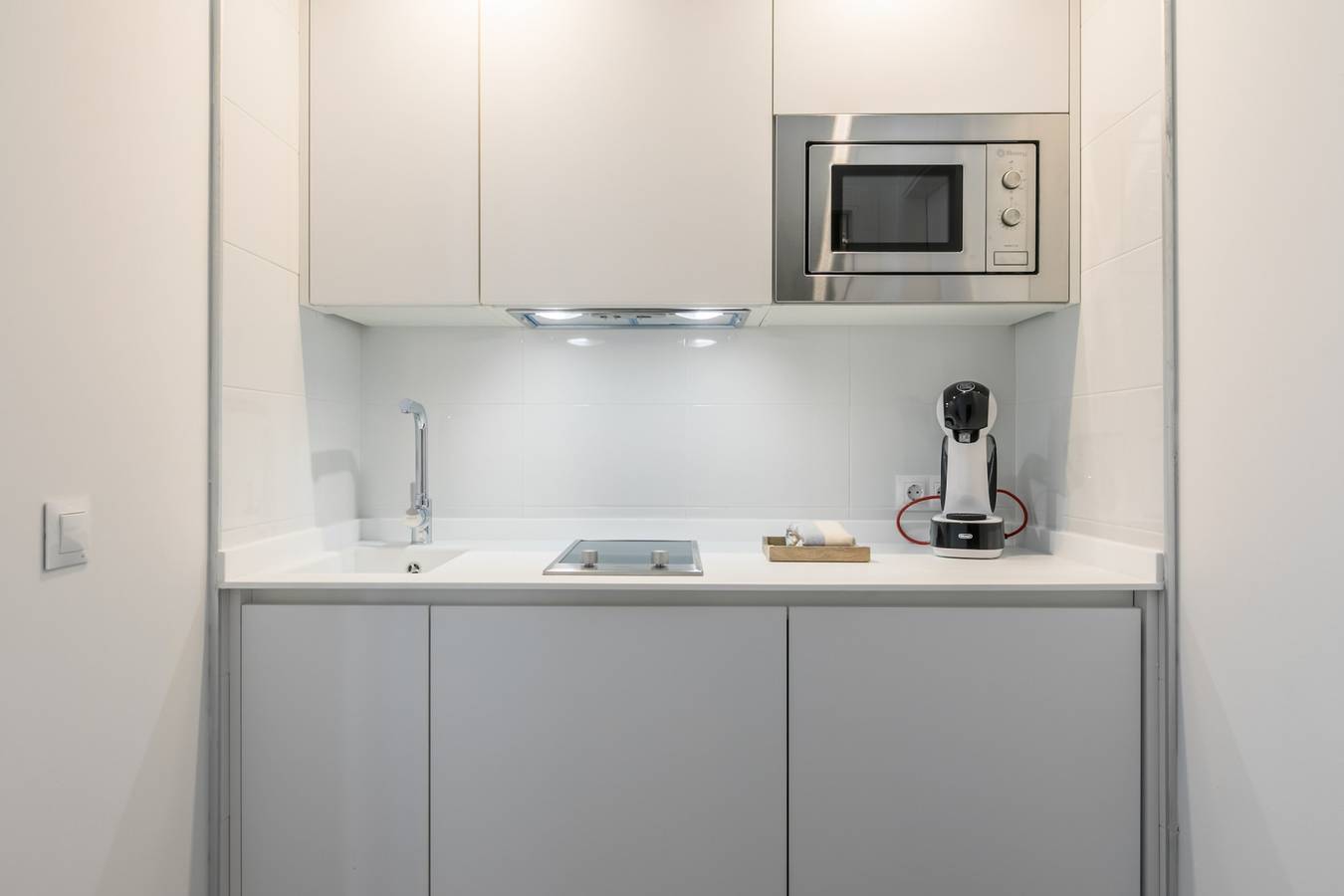 Apartamento de férias inteiro, Airbnb acolhedor com ar condicionado e cozinha, perto do centro da cidade in Casco Antiguo, Sevilha