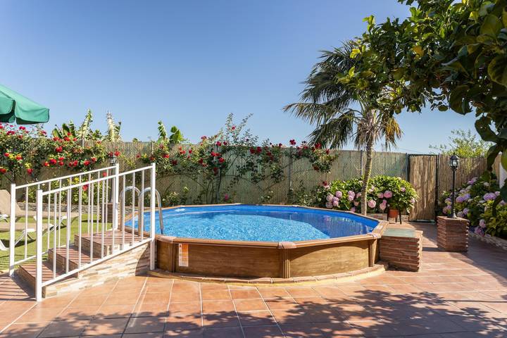 Ferienhaus für 4 Personen, mit Garten, mit Haustier in Nerja - 2