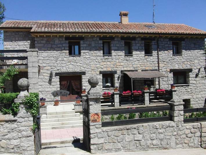 Hôtel pour 2 personnes, avec jardin ainsi que terrasse et piscine à Las Navas del Marqués - 4