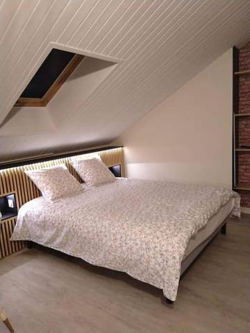 Gîte pour 2 personnes à Arbois (homonymie)