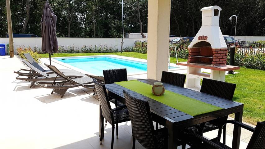 Villa Olivia Private Pool in Banjole, Costa sur de Istria