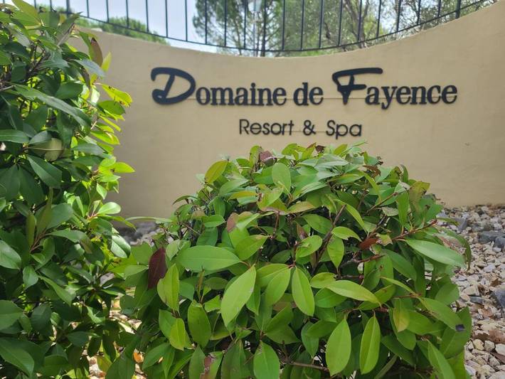 Location de vacances pour 6 personnes, avec jardin ainsi que piscine et sauna dans Domaine de Fayence - 4