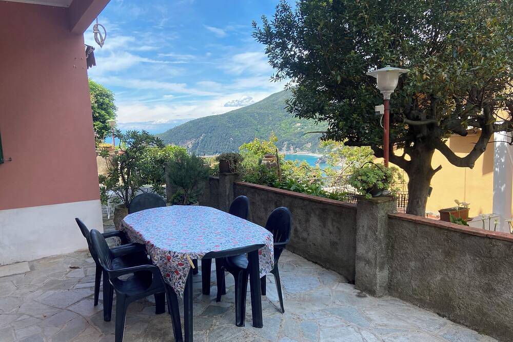Ganze Wohnung, Apartment mit Meerblick, Entspannung und Ruhe in Moneglia, Riviera di Levante