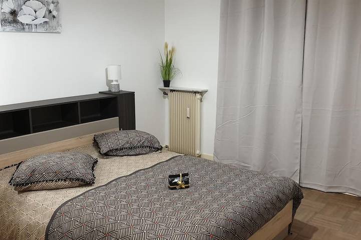 Ganze Wohnung, Schöne 3 Stücke in Luxusresidenz 50 Meter vom Meer entfernt in Menton, Mittelmeerküste (Frankreich)