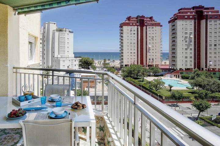 Ferienwohnung für 6 Personen, mit Balkon und Garten, mit Haustier in Gandia