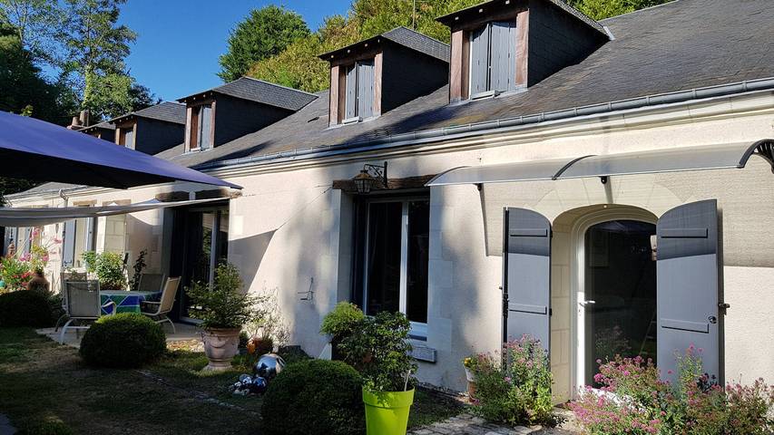 Chambre d’hôte pour 2 personnes, avec jardin, animaux acceptés à Vallières-les-Grandes
