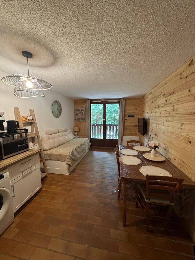 Appartement de vacances pour 8 personnes, avec Terrasse et Jardin