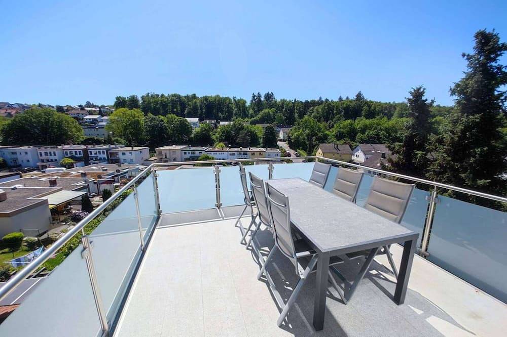 Ganze Wohnung, 3Zkb 130\"Laser Projektor Sound Balkon 2 Stellplätze in Waldbronn, Nordschwarzwald