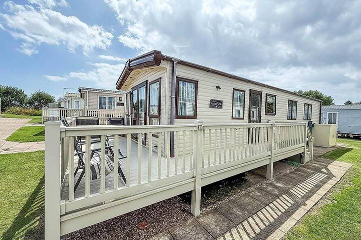Static caravan for 6 people, with terrace in Suffolk