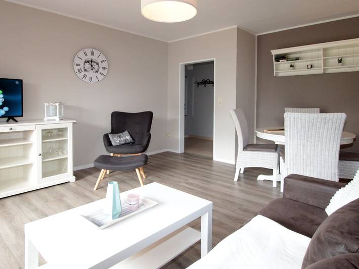 Ferienwohnung für 4 Personen, mit Terrasse, kinderfreundlich in Berumbur - 3