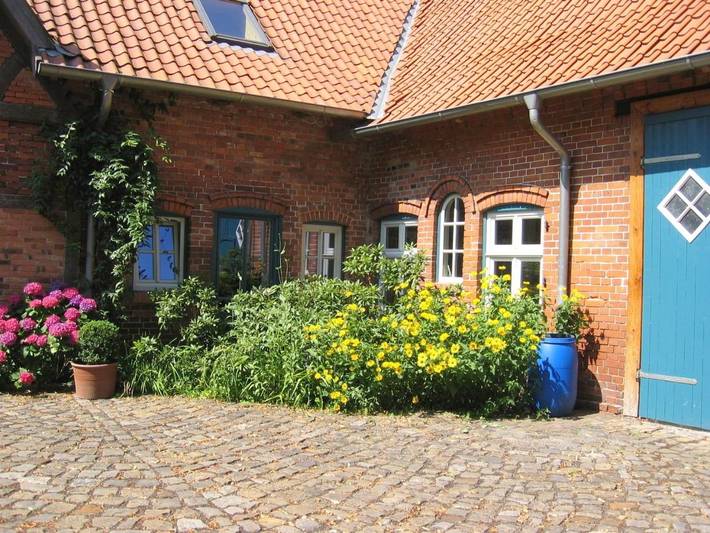 Ferienwohnung für 6 Personen, mit Balkon und Terrasse sowie Garten und Sauna in Landkreis Verden