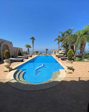 Villa pour 2 personnes, avec jardin ainsi que piscine et vue, animaux acceptés à Tanger