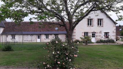 Gîte pour 12 personnes, avec terrasse et jardin dans Autrèche