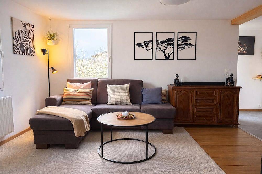 Modern Eriswil Studio w/ Cinema, Bathtub & Parking in Eriswil, Kanton Bern