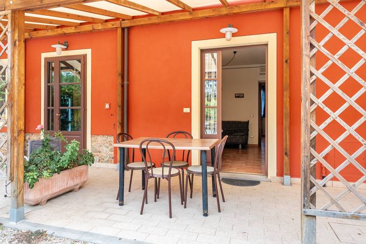 Gîte pour 4 personnes, avec jardin, animaux acceptés à Montecarlo (Toscane)