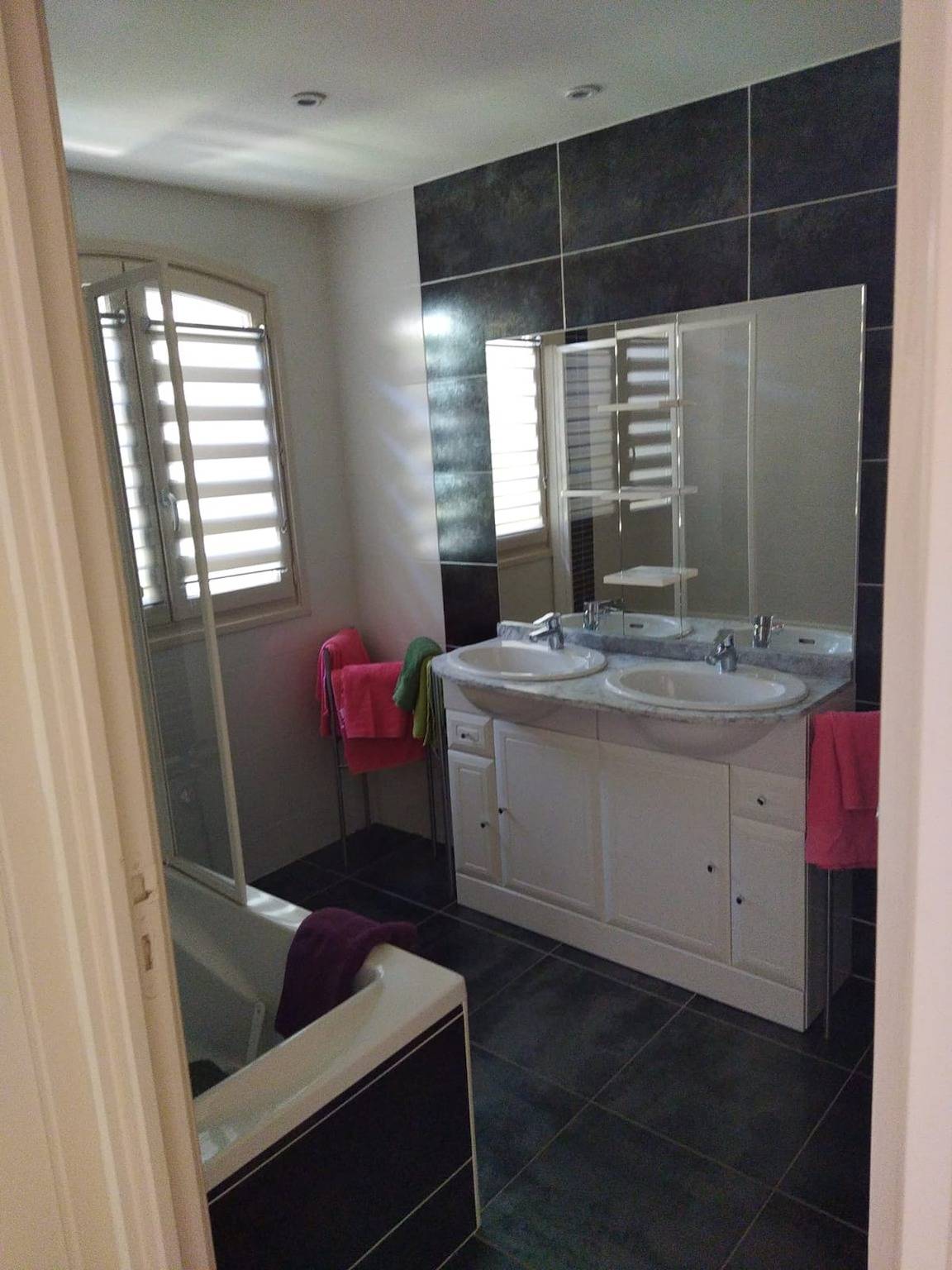 Maison accueillante à Nant avec piscine partagée in Nant, Parc naturel régional des Grands Causses