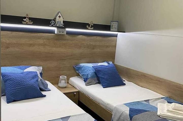 Camping pour 6 personnes, avec balcon et piscine à Pirovac - 3