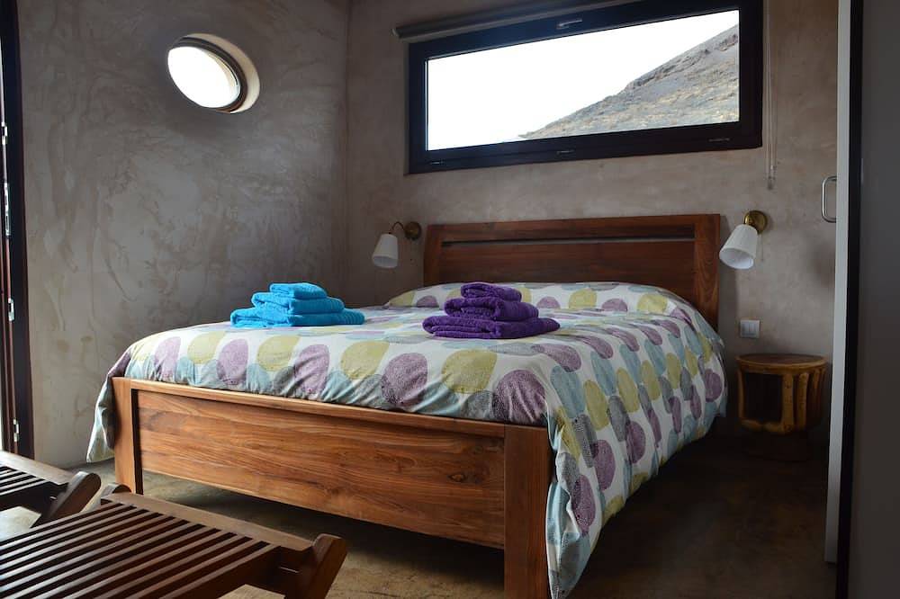 Eco-Villa inmersa en un parque natural de origen volcánico. in Villaverde, La Oliva
