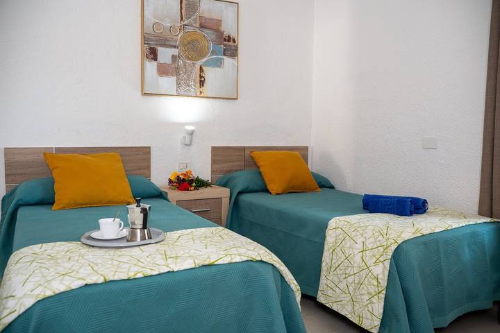 Ferienwohnung für 4 Personen, mit Kinderpool in Arona - 3