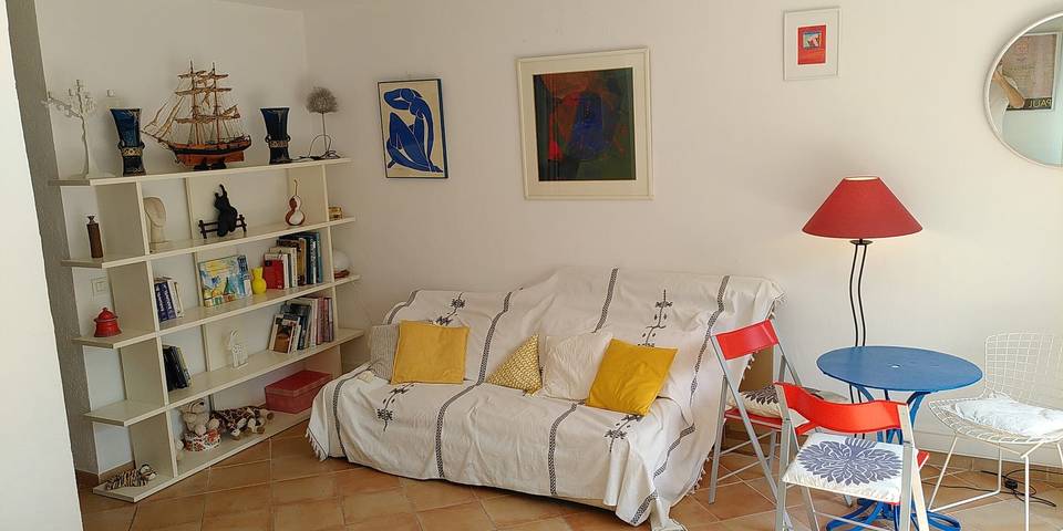Estudio entero, Pretty T1 with garden by the sea in Saint-Laurent-du-Var, Costa mediterránea (Francia)