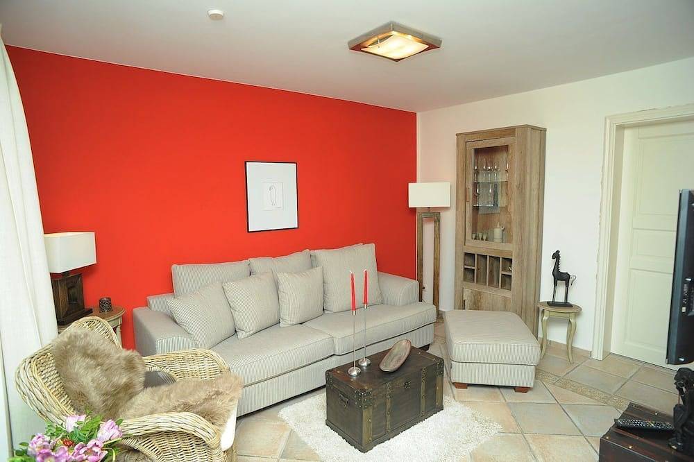 Ganze Wohnung, Ferienwohnung Bellevue - Chalet am See in Stadt Buckow (Märkische Schweiz), Märkische Schweiz-Oderland