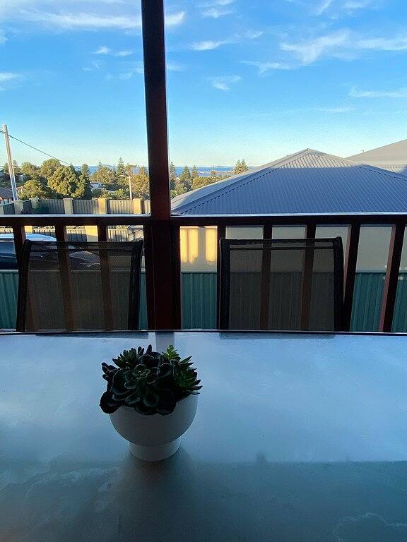 Location de vacances pour 8 personnes, avec terrasse à Esperance - 2