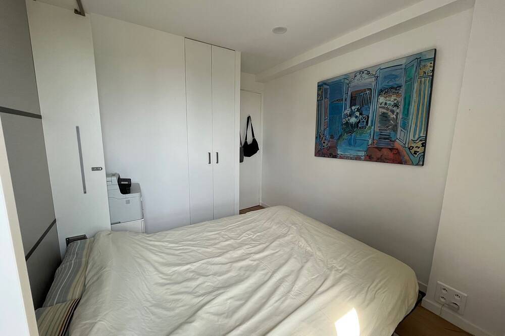 Appartement entier, Bel appartement parisien modern, baigné de lumière, spacieux et aéré. in Charenton-le-Pont, Val-de-Marne
