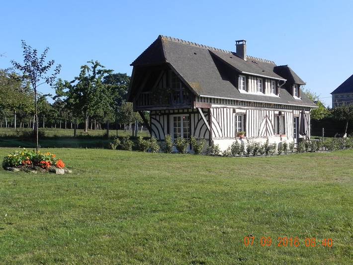 Gîte pour 5 personnes, avec jardin et balcon à Tourgéville