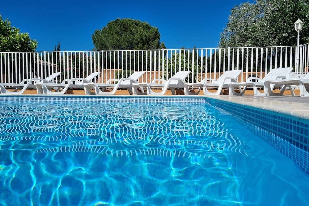Ganze Wohnung, Seasonal rentals of furnished apartments, cottages, apartments, with swimming pool in a quiet location. in Caux, Mittelmeerküste (Frankreich)