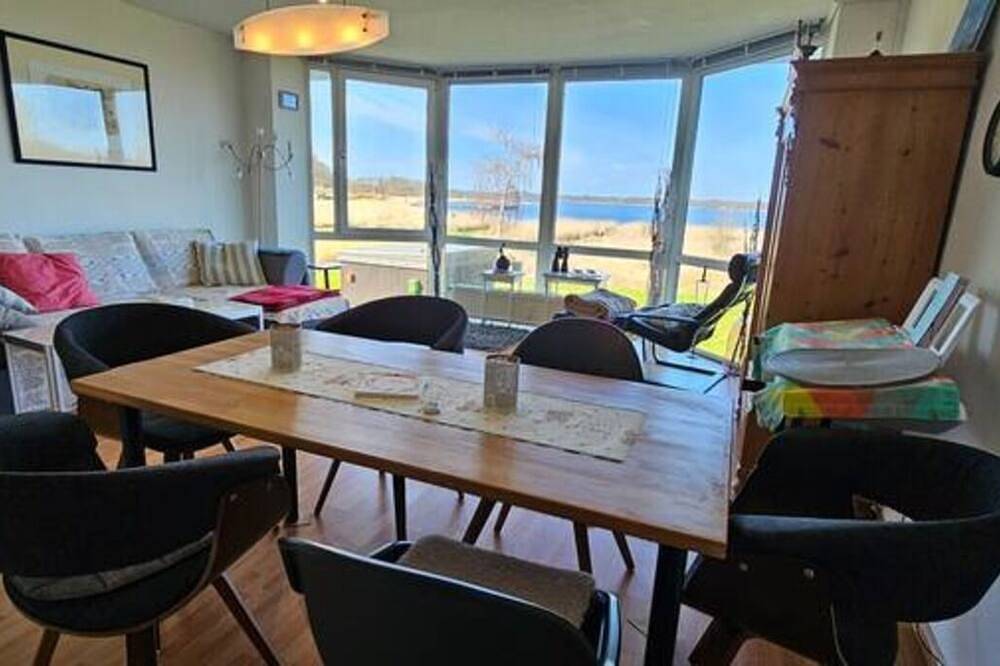 Ganze Wohnung, Ferienwohnung 2 am kleinen Hafen Wassergrundstück in Borgwedel, Schleswig & Umgebung