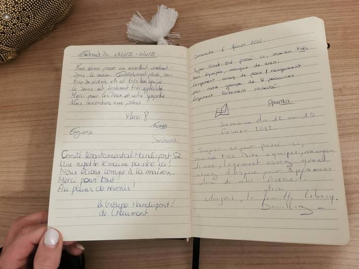 Location de vacances pour 8 personnes, avec terrasse ainsi que sauna et jacuzzi à Liézey - 3