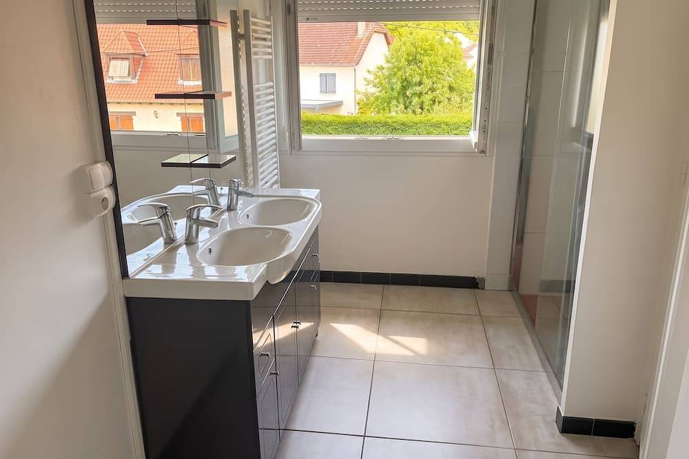 Apartamento entero, Homerez - Apartamento Objat in Objat, Brive-la-Gaillarde region