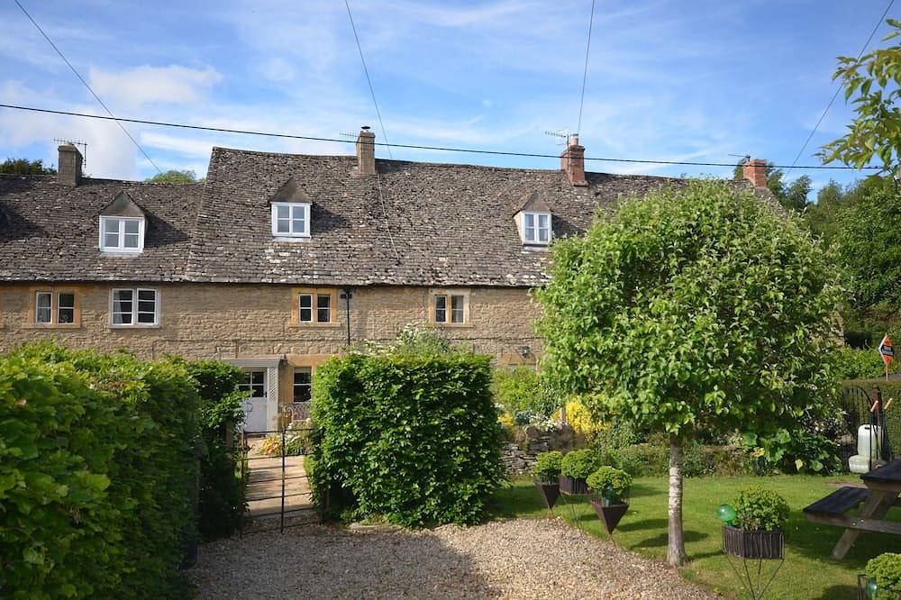 Inglés Cotswold Histórico Cottage enumerado in Gloucestershire