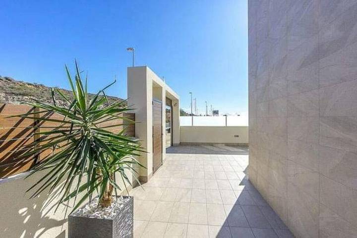 Casa rural para 6 personas, con vistas y piscina además de vistas al lago y jardín en Rojales - 3