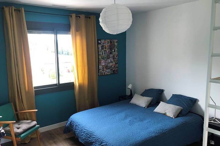 Location de vacances pour 8 personnes, avec jardin et terrasse à Saint-Médard-en-Jalles - 2