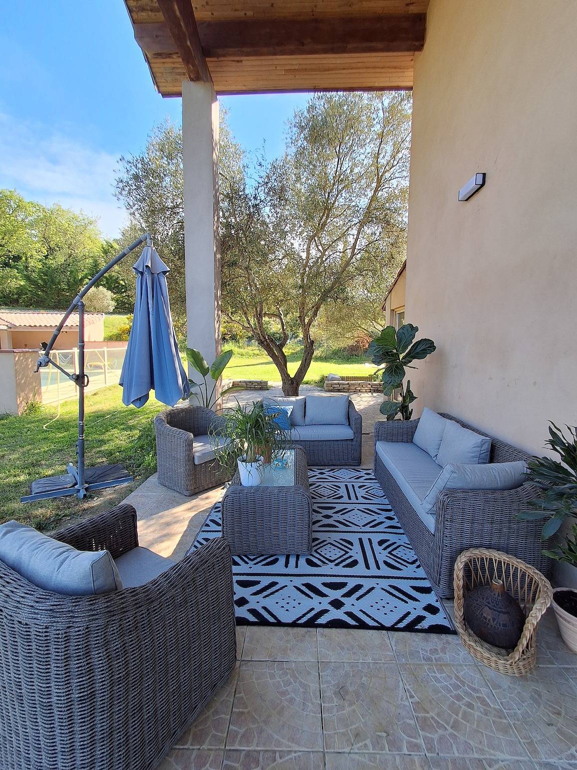 Maison avec piscine privée, terrasses, Wi-Fi et vue à Sainte-Camelle in Sainte-Camelle, Région de Carcassonne