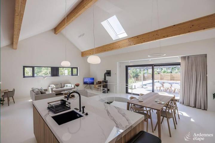 Location de vacances pour 6 personnes, avec piscine et jardin à Chiny - 3