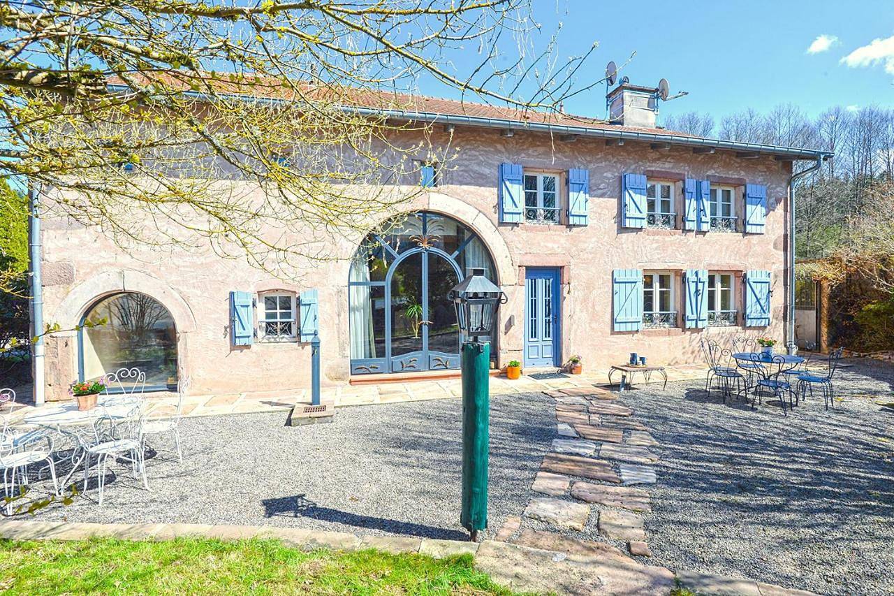 Domaine Macky - Luxury historic farmhouse in the mountains in Taintrux, Saint-Dié-des-Vosges
