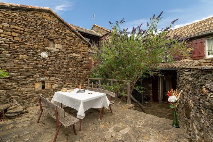 Location de vacances pour 6 personnes, avec jardin, animaux acceptés dans