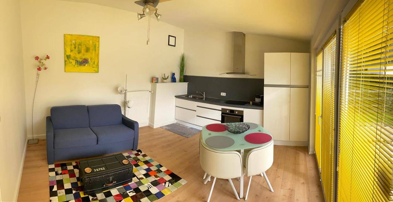 Appartement entier, Apartment with Pool View in Foussemagne, Territoire de Belfort