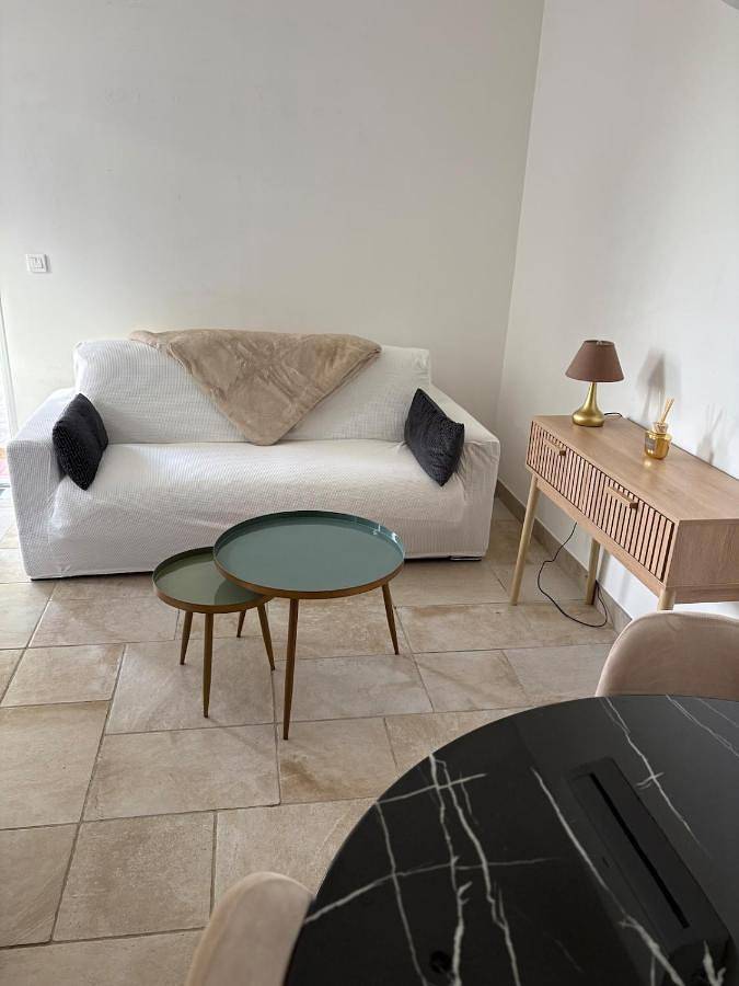 Location de vacances pour 4 personnes, avec jardin et piscine à Saint-Julien