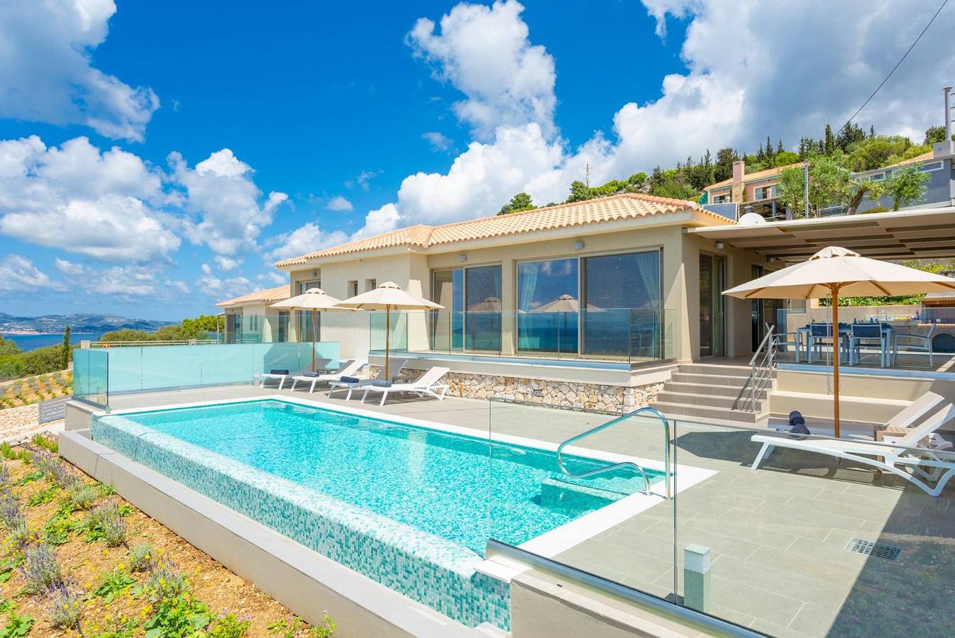 Villa für 6 Personen mit Meerblick in Lassi, Argostoli